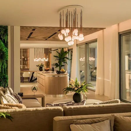 11 Sunset Villa
